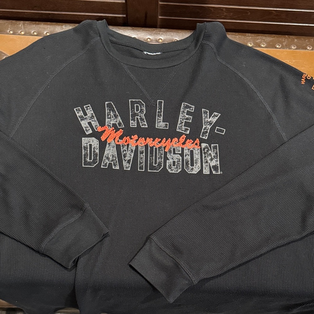 Harley-Davidson Black and Orange Crewneck Waffle Knit Lightweight Sweatshirt